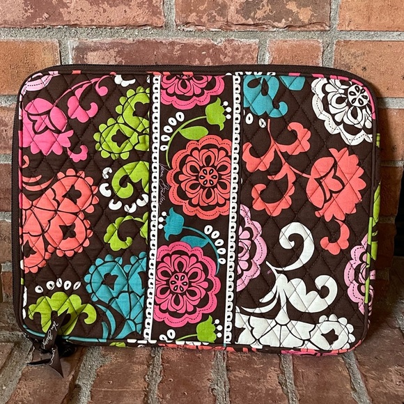 Vera Bradley 13” Laptop Bag Case - Picture 3 of 7